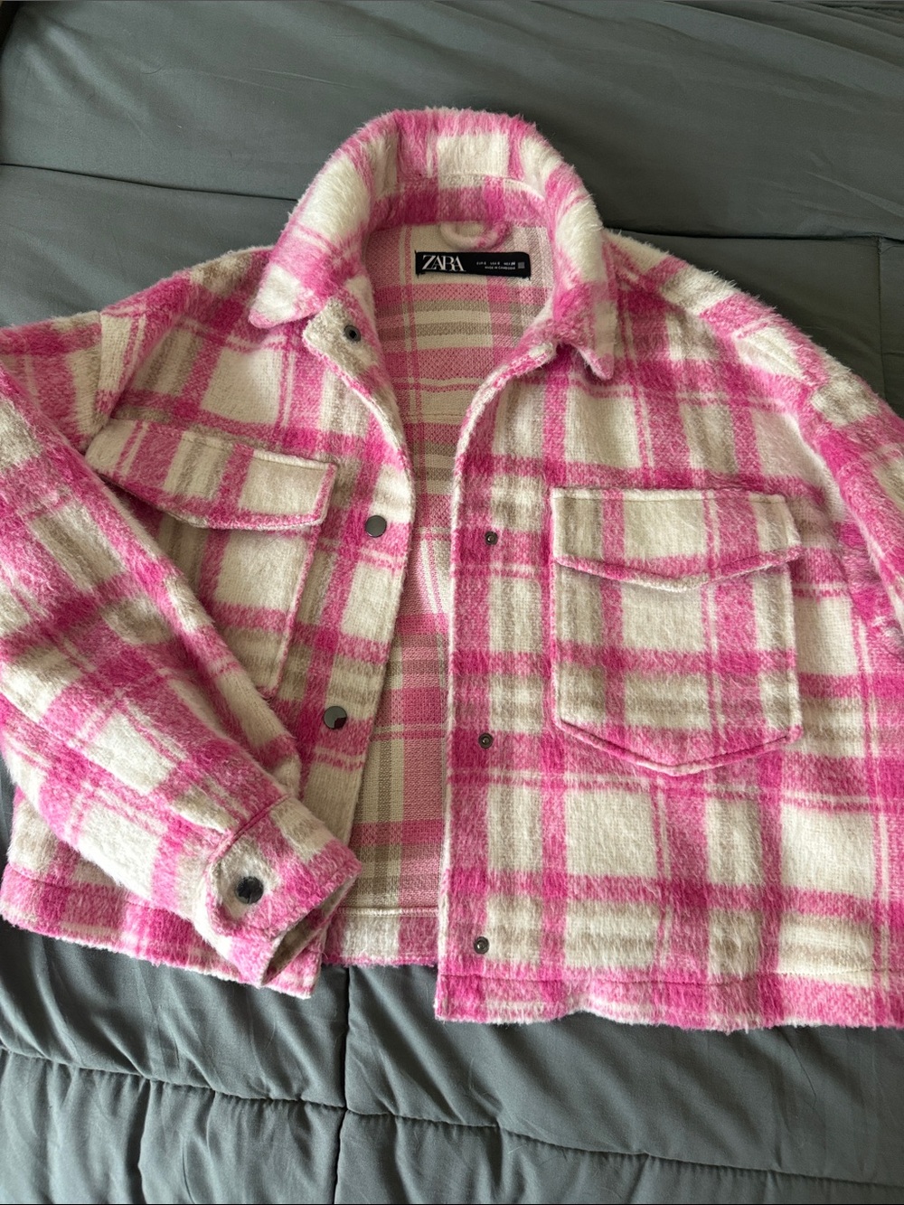 Zara Pink and Cream Plaid Women’s Button-Up Puffer Jacket